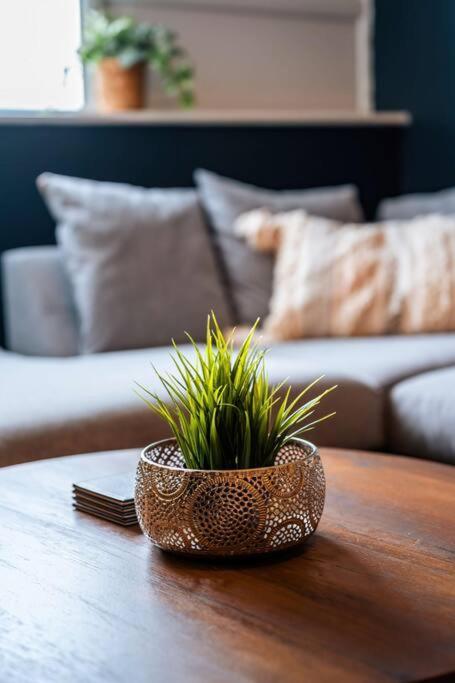 Central Maidstone Contractor Flat 외부 사진